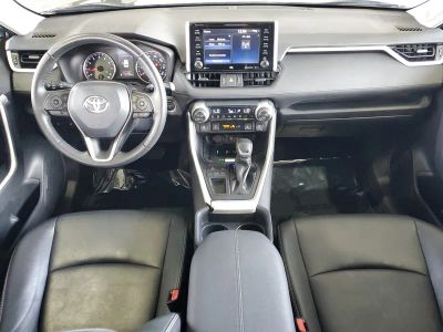 2021 Toyota RAV4 — photo 11 view