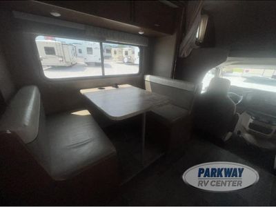 2019 Winnebago Outlook - Photo 12