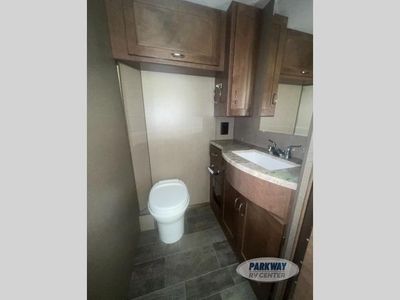 2019 Winnebago Outlook - Photo 10