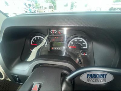 2019 Winnebago Outlook - Photo 6