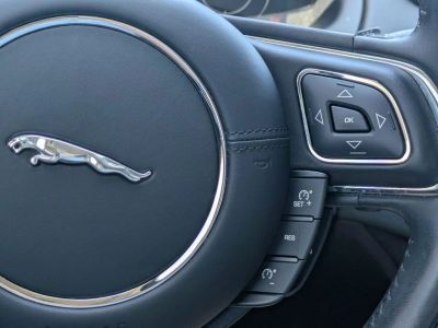 2019 Jaguar XJ - Photo 16
