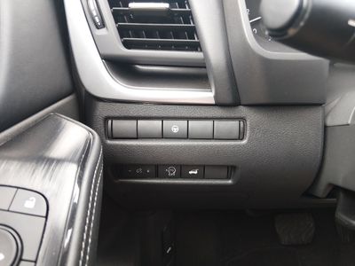 2025 Nissan Rogue — photo 13 view