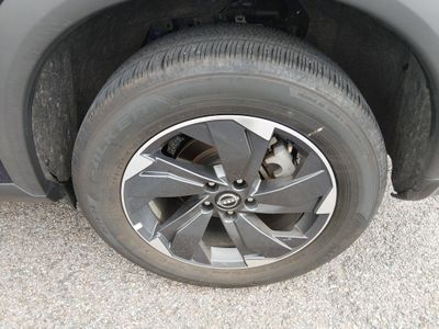 2025 Nissan Rogue — photo 10 view