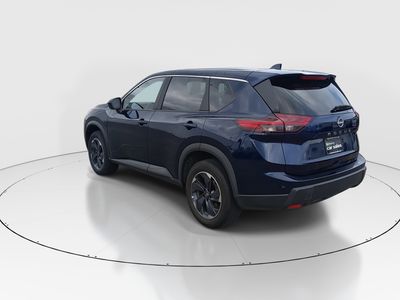 2025 Nissan Rogue — detail view