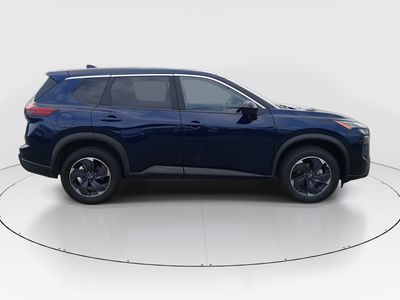 2025 Nissan Rogue — photo 8 view
