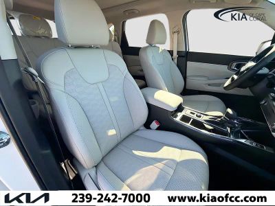 2026 Kia Sorento — photo 13 view