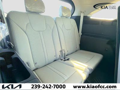 2026 Kia Sorento — photo 18 view
