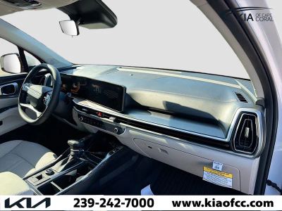 2026 Kia Sorento — photo 12 view
