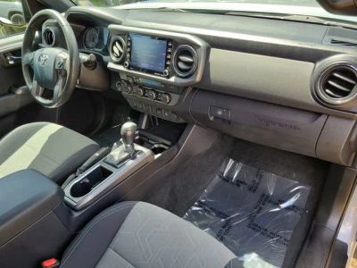 2020 Toyota Tacoma — photo 17 view