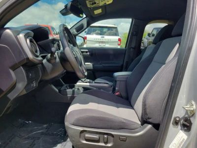 2020 Toyota Tacoma — photo 13 view