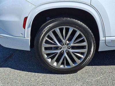2026 Buick Enclave — detail view