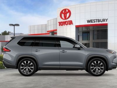 2026 Toyota Grand Highlander Hybrid - Photo 12