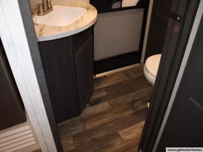2023 Crossroads 33BHB — photo 24 view