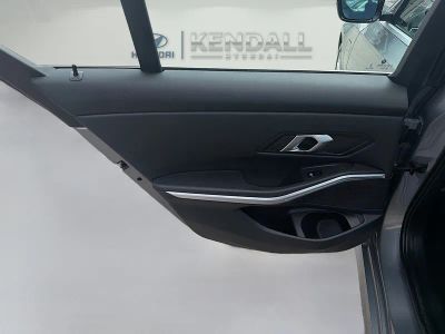 2024 BMW 3 Series — photo 23 view