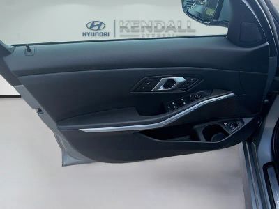 2024 BMW 3 Series — photo 17 view