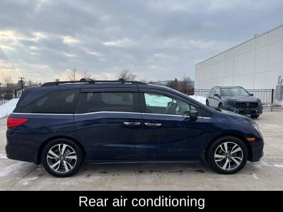 2022 Honda Odyssey Touring Auto - Photo 11