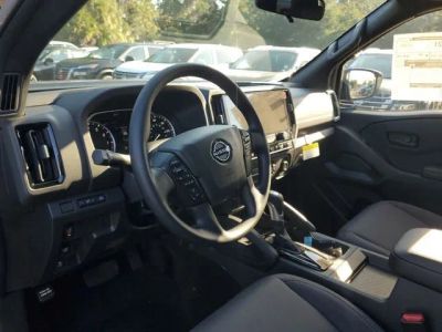 2026 Nissan Frontier — photo 7 view
