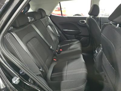 2026 Hyundai Venue — photo 14 view