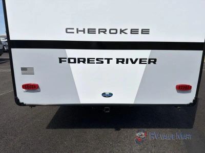 2027 Forest River RV Cherokee Arctic Wolf — photo 13 view