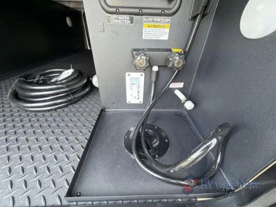 2027 Forest River RV Cherokee Arctic Wolf — photo 17 view
