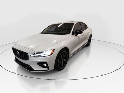 2024 Volvo S60 - Photo 3