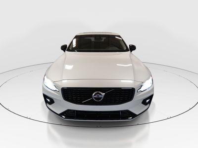 2024 Volvo S60 - Photo 2