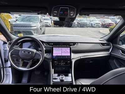 2025 Jeep Grand Cherokee Limited - Photo 17