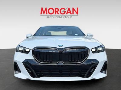2027 BMW 5 Series — photo 8 view