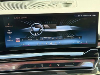 2027 BMW 5 Series — photo 33 view