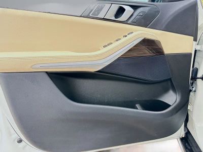2021 BMW X5 — photo 22 view