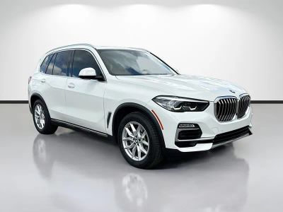 2021 BMW X5 sDrive40i in White — front three-quarter view