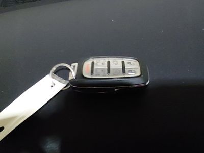 2024 Chrysler Pacifica — photo 15 view