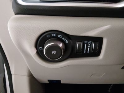 2024 Chrysler Pacifica — photo 13 view