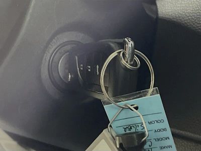 2025 Toyota Corolla — photo 20 view