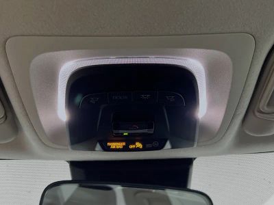 2025 Toyota Corolla — photo 18 view