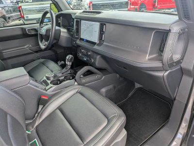 2025 Ford Bronco — photo 12 view