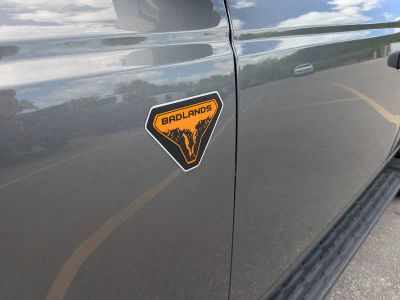 2025 Ford Bronco — photo 10 view