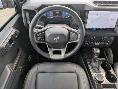 2025 Ford Bronco — photo 14 view