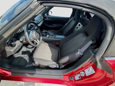 2024 Mazda MX-5 Miata — photo 18 view