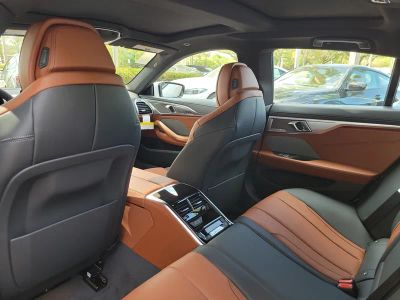 2026 BMW 8 Series — photo 10 view
