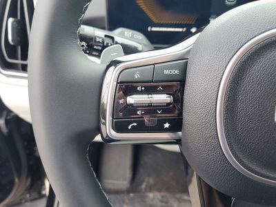 2025 Kia Sorento Hybrid - Photo 11