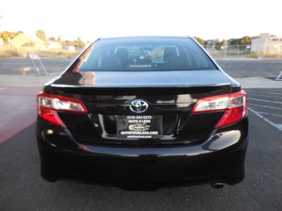 2013 Toyota Camry - Photo 4