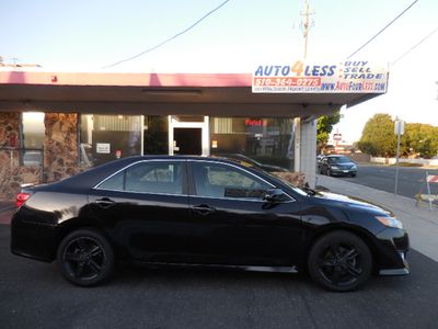 2013 Toyota Camry - Photo 2