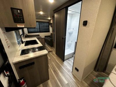 2024 Keystone RV Hideout — photo 16 view