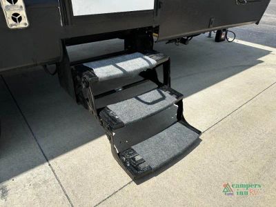 2024 Keystone RV Hideout — photo 9 view