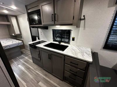 2024 Keystone RV Hideout — photo 11 view