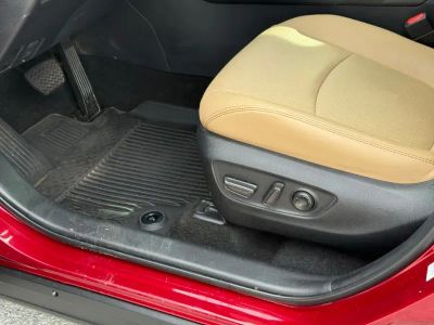 2022 Toyota RAV4 Hybrid - Photo 24
