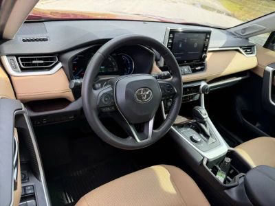 2022 Toyota RAV4 Hybrid - Photo 3