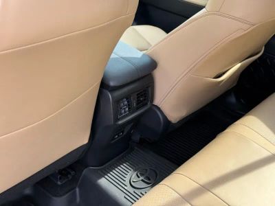 2022 Toyota RAV4 Hybrid - Photo 28