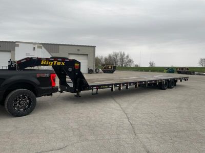 2020 Big Tex Trailers 22GN-HDTS 40 — front three-quarter view